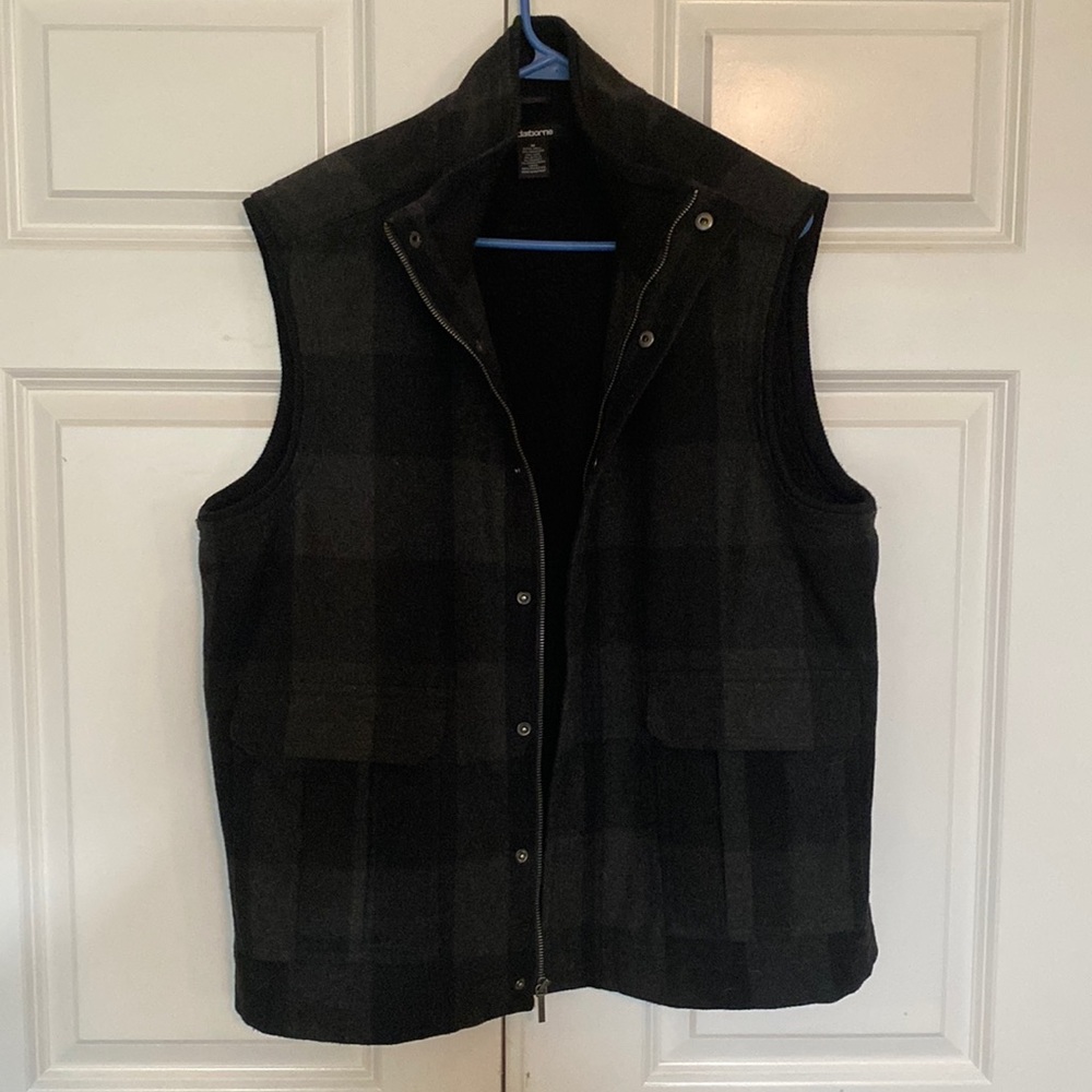 Mens Claiborne Black and Gray Buffalo Plaid Vest
